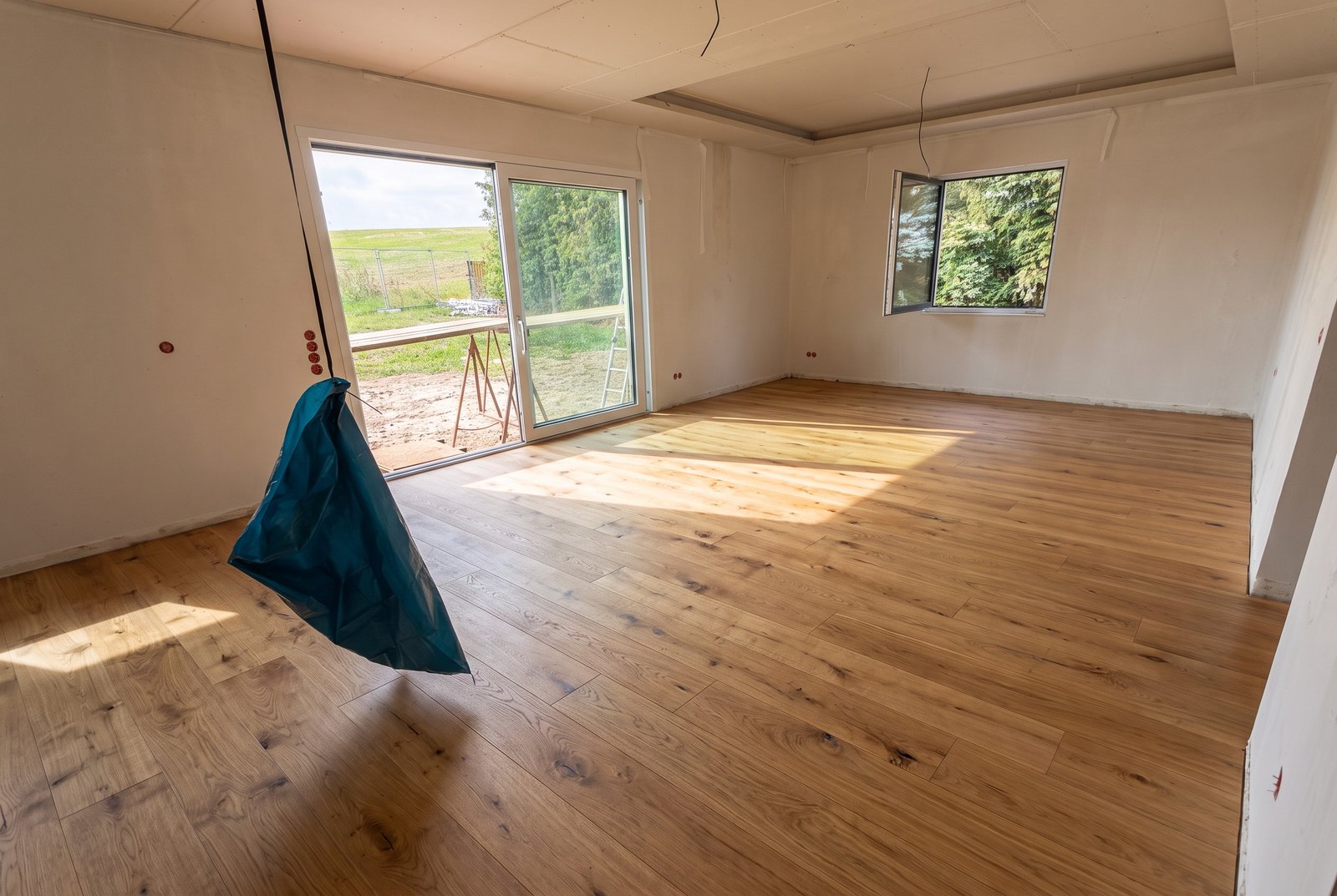 Eiche Montana in einem Wohnzimmer — mit KI erzeugte Ansicht