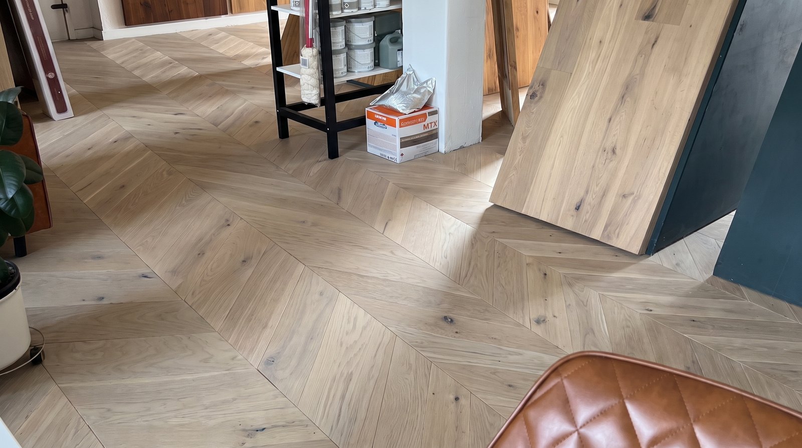 Eiche Saint Tropez in einem Raum — mit KI erzeugte Ansicht